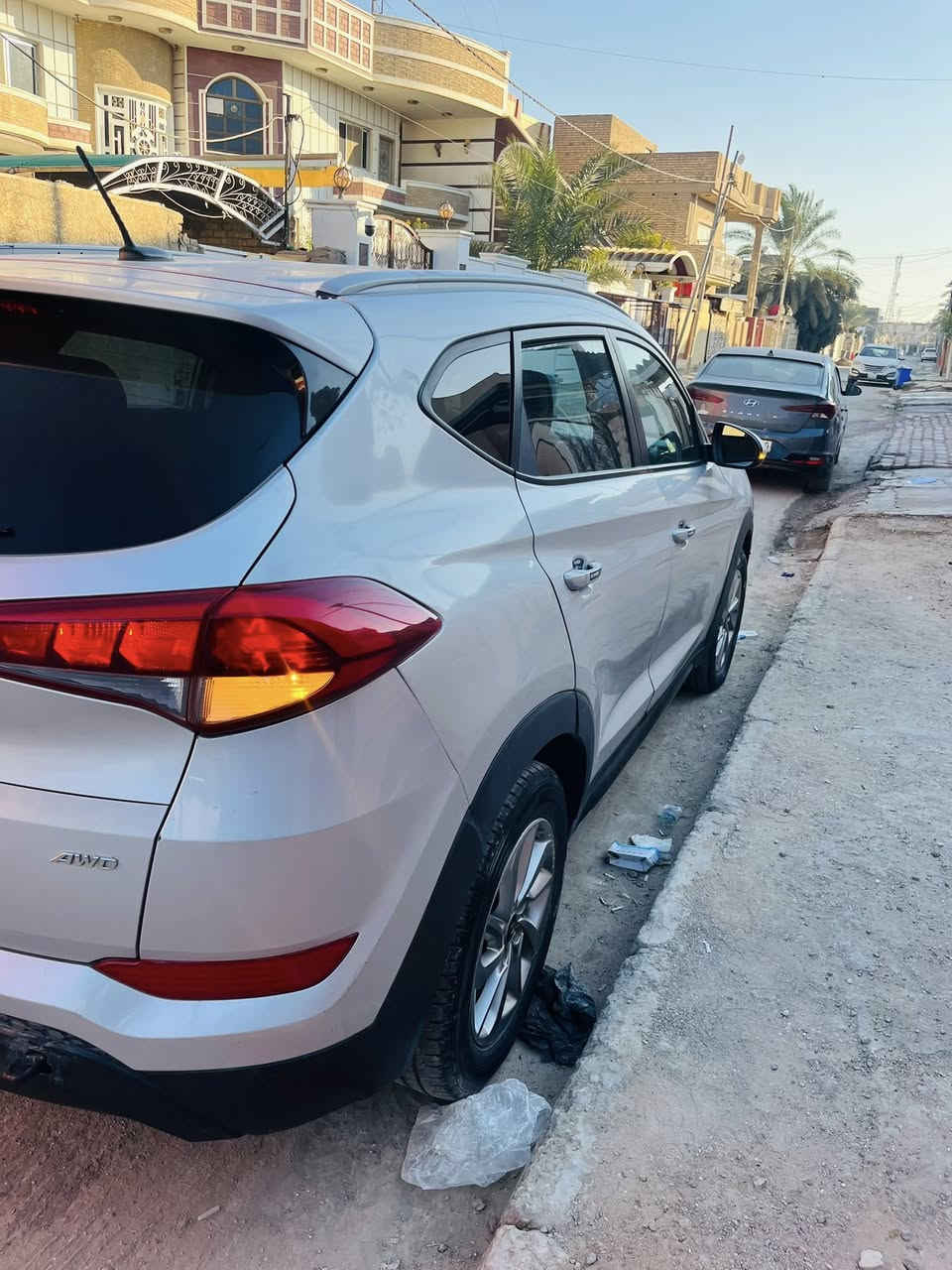 السلام عليكم توسان وارد امريكي 2016 محرك 2400جي داي محرك وكير مكفولات تخم تاير صدر كله جديد رقم واسط سنويه ال 29 السونار مرفق بلمنشور المكان واسط الصويره السعر 132$ لاستفسار ***********
