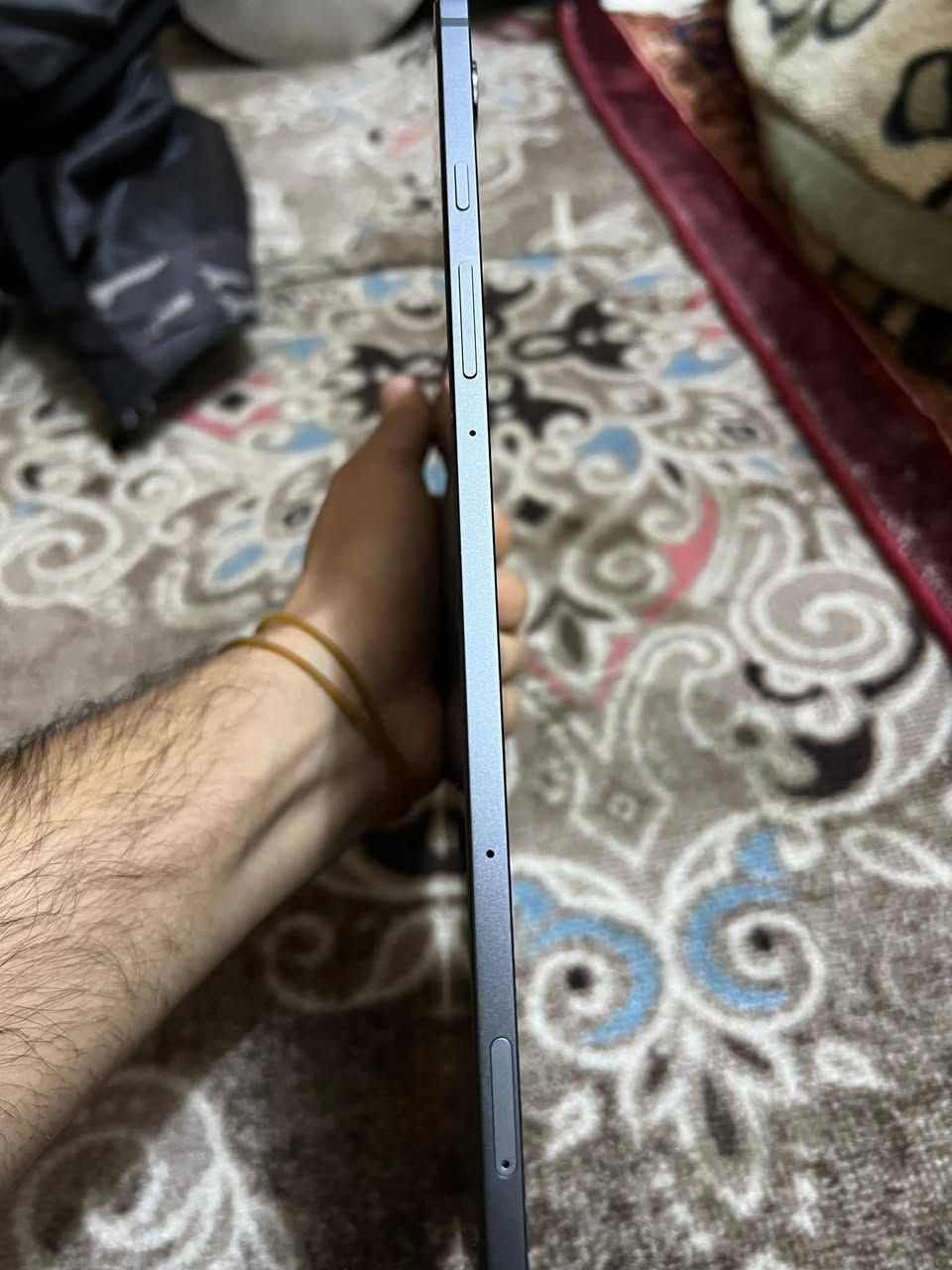 السلام عليكم
تاب s9 عادي مو بلاص مستعمل نضيف بنسبه 97/100
اي ملحقات ما وياه فقط التاب 

فلاكشب معالجه سناب دراجون معروف 
شاشه من الاجمل 
صوت نقي وعالي 4 سماعات 
120 فريم اي لعبه ببالك مع دعم جيروسكوب 
ذاكره 128 يدعم شريحه سيم كارت 

السعر قفل 500 الف 
الرقم ***********
العنوان بغداد مدينه الصدر
