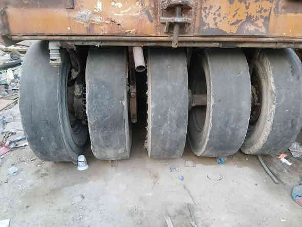 حادله مطاطيه لبيع بدون رقم جاهز لشقل رقم صاحب الحادله ***********
