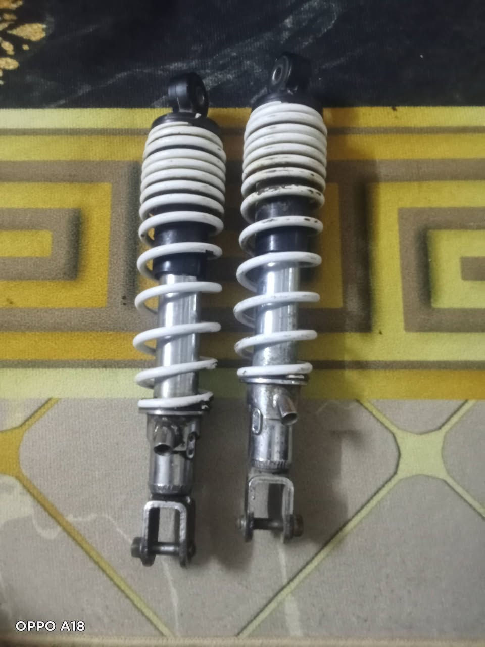 سلام عليكم عندي غراض جيتي ار تفصيخ اي شي تحتاجون موجود رقمي ***********
