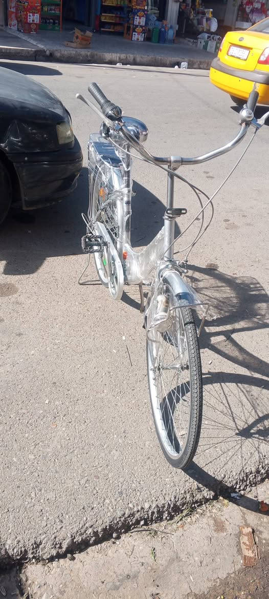 سلام عليكم عندي باسكل للبيع مكاني موصل جانب الأيمن 
السعر (95).  وبي مجال ***********
