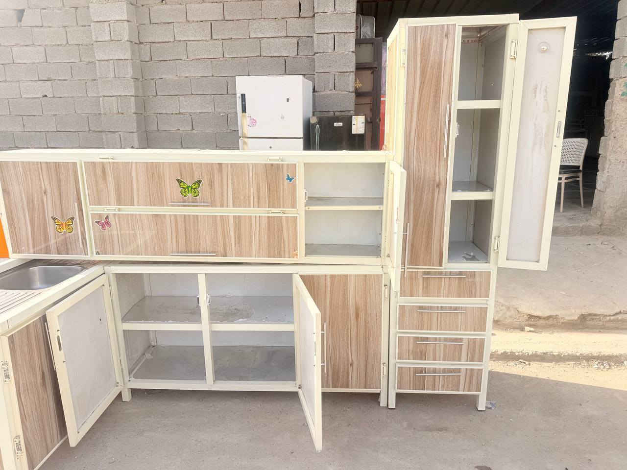 كاونتر ٤ قطع مستخدم 

دنكة
 ارضي متر ونص 
سنك متر ونص 
ملحق مترين 

نضيف اخو الجديد


**إذا كنت صاحب هذا الإعلان وتريد حذفه لأي سبب، رجاءا أرسل رسالة إلى الدعم الفني**