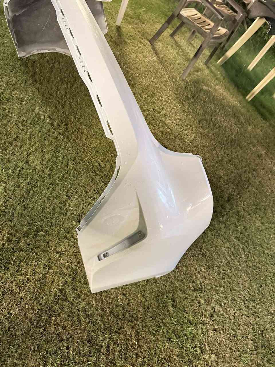 دعامية كورلا اصليه بدن صبغ من موديل 20 الى 25
بيها كسر بسيط موضح بالصور 
السعر 100 الف من الاخير 
مكاني بغداد الكرخ 
***********
