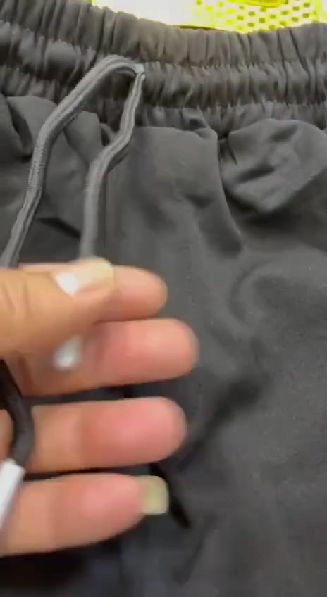 بجامه طول 90 خامه فول ليگرا تجي شريط +ساده 

قياس s M l xl xxl 

الدرزن 12 قطعه ب78 الف 

الكميه محدوده


**إذا كنت صاحب هذا الإعلان وتريد حذفه لأي سبب، رجاءا أرسل رسالة إلى الدعم الفني**