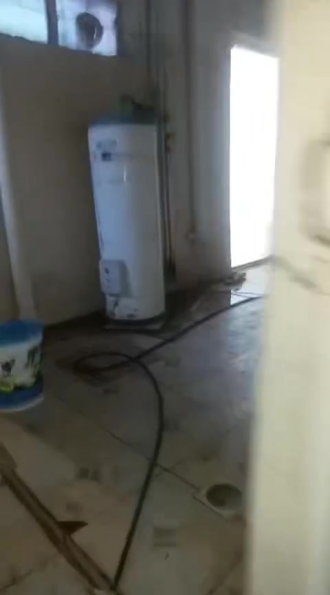 بيت ب الاثورين ٥ غرف نوم وصاله إيجاره ٩٠٠ للاستفسار ***********
