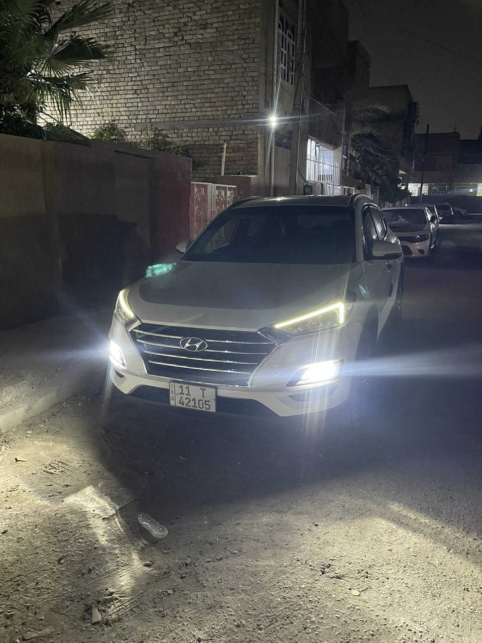 توسان خليجي موديل 2020 فول عده فتحه بصمه كراسي كهرباء بيهه صبغ باب جاملغ خلفي بدون دواخل ماشيه 76  سعر 184 رقم تلفون ***********
