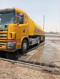 اسكانية2003انجكتر420كوبرة4ب4تكيال الدورةرقم دهوك بسمنةمكان السيارة بغد...
