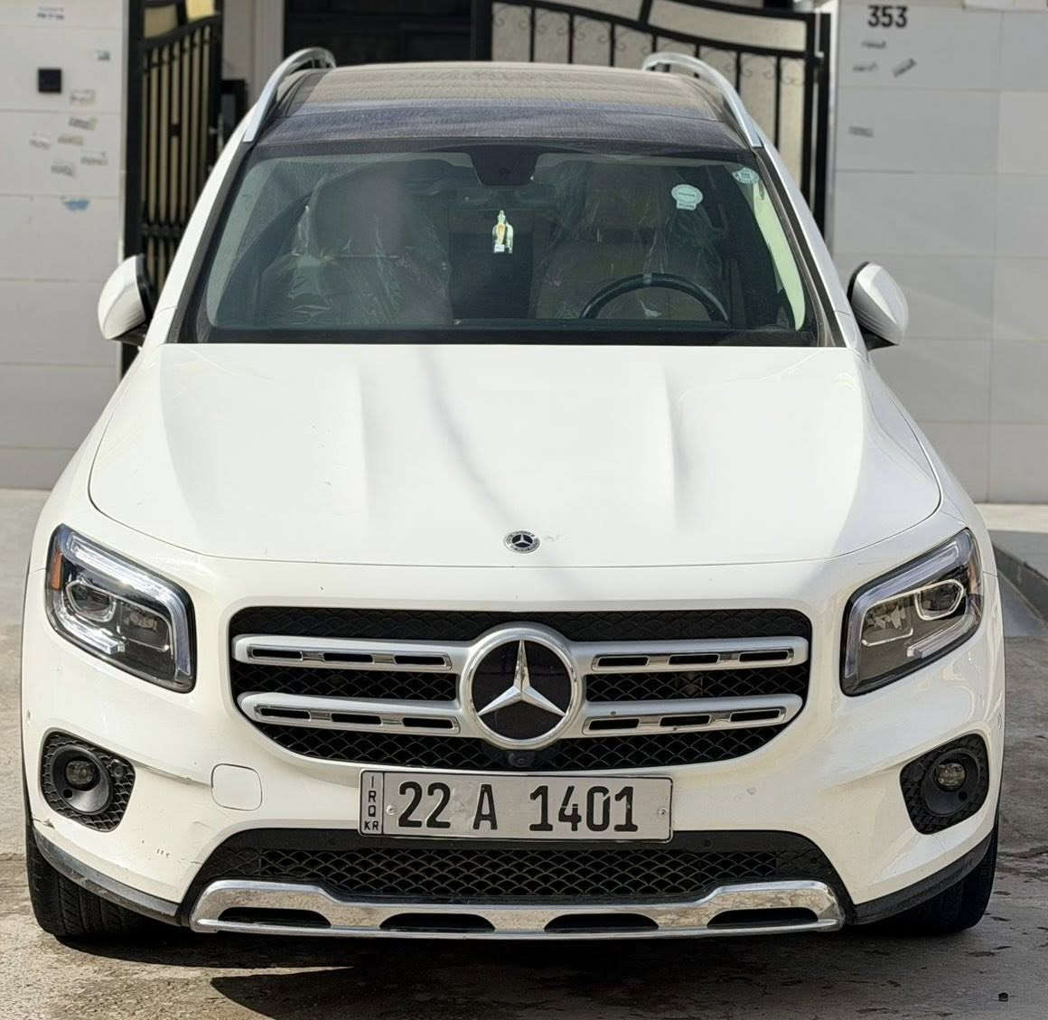 مرسيدس. :  2021  
GLB 250 
مواصفات 
حادث :- فقط جاملغ خلفي و باب صبغ
صور حدث موجود عل منشور 
ارباكت بس تكمة طالك 
سيارة مرقم اربيل 
وتحويل بشرط 

ماشيه 43الف 
سعر $228 بي مجال قليل
————————————————-
مواصفات 1/1 فول فول 
بصمه 
بانوراما 
صندوق شفت كهربائي 
تبريد مركزي 
كشن جلد 
كشن هيتر 
شاشه كبيره كاميرا 
مرايا اشاره كهربائي 
شاشه الاكتروني 
رادار امامي 
رادار خلفي 
حساسات خلفيه 
العنوان :- اربيل 
وباقي مواصفاته معروفه 
————————————
***********
***********
