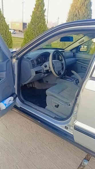 جێب لاریدۆی 2007 دەبڵ ئەکسل زۆر بێعەیب ماڵی دۆست ٦ بستۆن لێدراوی نیە یەک بست بۆیاخی هەیە لەگەڵ دوو پەڵە کارتی بچوک سەنەوی دوو مانگە بەسەر چوە  سەیارەیەکی بەهەڵمەت  زۆر کەم بانزین دەخوات  تەبریت ساردوو گەرم مەزبوت سەیارەی دەسی خۆمە 
شوێن عەربەت
*********** 
*********** السليمانية
