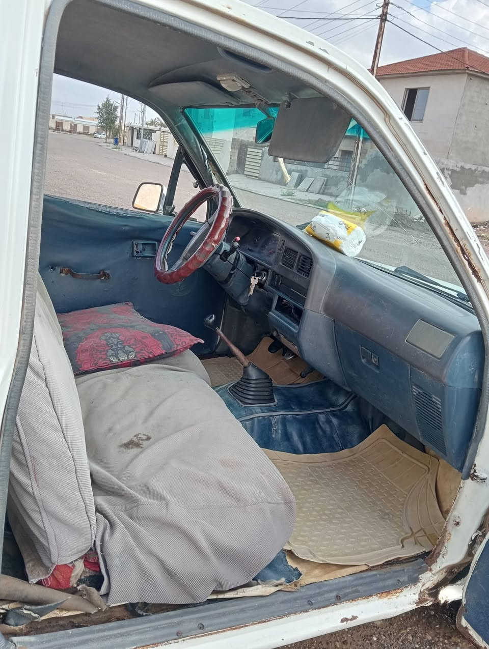 سلام عليكم
بيكم تيوته مديل 90 رقم صلاح الدين الجديد 
محرك كروسيده كير ومحرك مكفول لاتبخير ولا صرف السعر 35وبيها مجال مكان السياره تكريت 
***********
