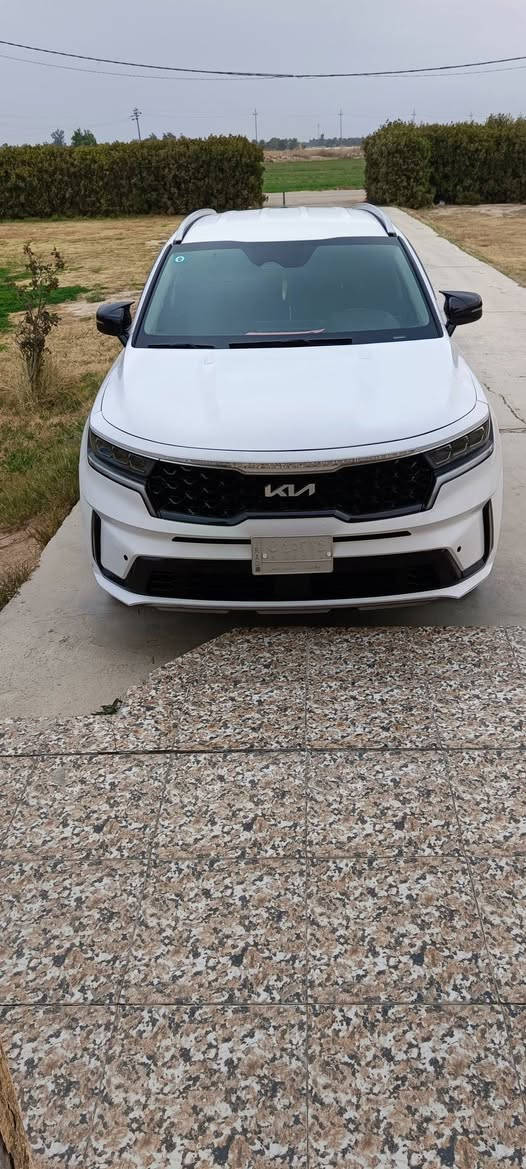 كيا سورنتو وارد امريكي 2021
السياره فقط بنيد سرقه بدون دواخل بدون يرباك 
ماشية 43
سيارة جديدة جداً
محرك 2500 اعتيادي بدون تيربو تنفس طبيعي رقم بغداد باسمنة 
مكانهة بابل مشروع المسيب
السعر 220 وبيها مجال
***********
***********
