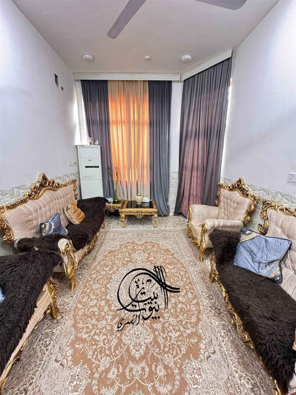 للبيع بيت (100م²) – طابو زراعي
للبيع بيت (100م²) – طابو زراعي
📍 الموقع: نادر الثانية (زراعي)
🏠 بناء جديد – درجة أولى

🔹 المواصفات:
• طارمة
• استقبال
• مطبخ
• منور
• غرفة نوم
• مجمع صحيات داخلي
• مجمع صحيات خارجي
• طابق واحد

💰 السعر: 90 مليون

📞 للمعلومات: مكتب الشمري
علي عذاب: ***********
