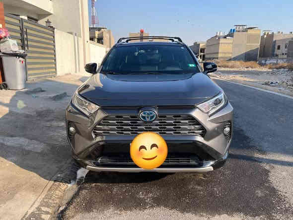 راف فور xse 2021
ماشيه ١٢٤ تقريبا
بدون ايرباك
الضرر دعامية امامي فقط مبدل واضح بالصور وبيها رش كلير من امريكا بين الباب الخلفي والجاملغ جهة السايق 
وكم شخطه تتكحل
السيارة تو كلر لونين رصاصي غامق والقمارة اسود والجاملغات اسود لامع
بانوراما
تخم تاير جديد
كير جديد
لد نهاري
مقاعد جلد رياضي 
تدفئة مقاعد + ستيرن
حساسات 360 امامي خلفي
نقطة عمياء
رادار امامي
كرسي السايق كهرباء
قيادة ذاتية
تنبيه خروج عن المسار
ليد نهاري
لايت ليد
ويل كب سبورت
سستم صوت 11 سماعة JBL
مودات قيادة 5
شاحن وايرليس
محرك 2.5 فور ويل
اوامر صوتية
شاشة دشبول ديجيتال
شاشة وسائط كبيرة
ابل كار بلي واندرويد اوتو
المرايه كاميرا 
صندوق كهرباء 
انارة تفاعلية
ماسحات اوتو
اشارة بالمري
ويل كب 18
جام اوتو
مانع انزلاق
اوتو هولد
اوتو ستوب امامي خلفي
مانع تصادم
بصمة تشغيل
بصمة ابواب دخول ذكي
تشغيل عن بعد
سايد بريك بصمة
انارة داخلية زرقاء بلادي
دبلات ازرق رياضي
دبل كزوز
كاميرا خلفية دوارة
حساس اطارات
تبريد قطعتين امامي خلفي ومناخي

السيارة كامله من اي نقوصات 
صدر امامي خلفي تبريد ...الخ
مسويلها عزل ارضي

السيارة اقتصادية كلش و نشطه حيل
التفويله محسن تمشيك ٧٣٠ كم

مستعجل على البيع بدون مراوس

يحتاجلها شويه تكحيلات  

٢٢٠
***********
