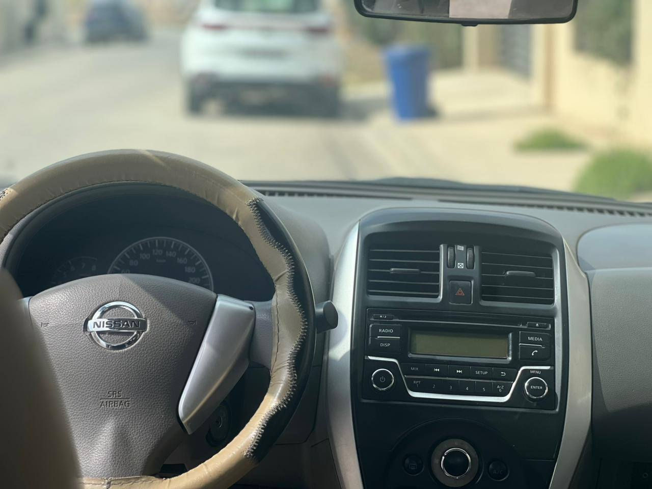 نيسان صني لاكشيمباي موديل 2021 رقم هةولير سةنةوي نوية هيج صبوغ وليداني نية ...هةموو شتةك بةشةرت ....لةهةوليرم
موبايل ***********
سيعر 110 أربيل, العراق
