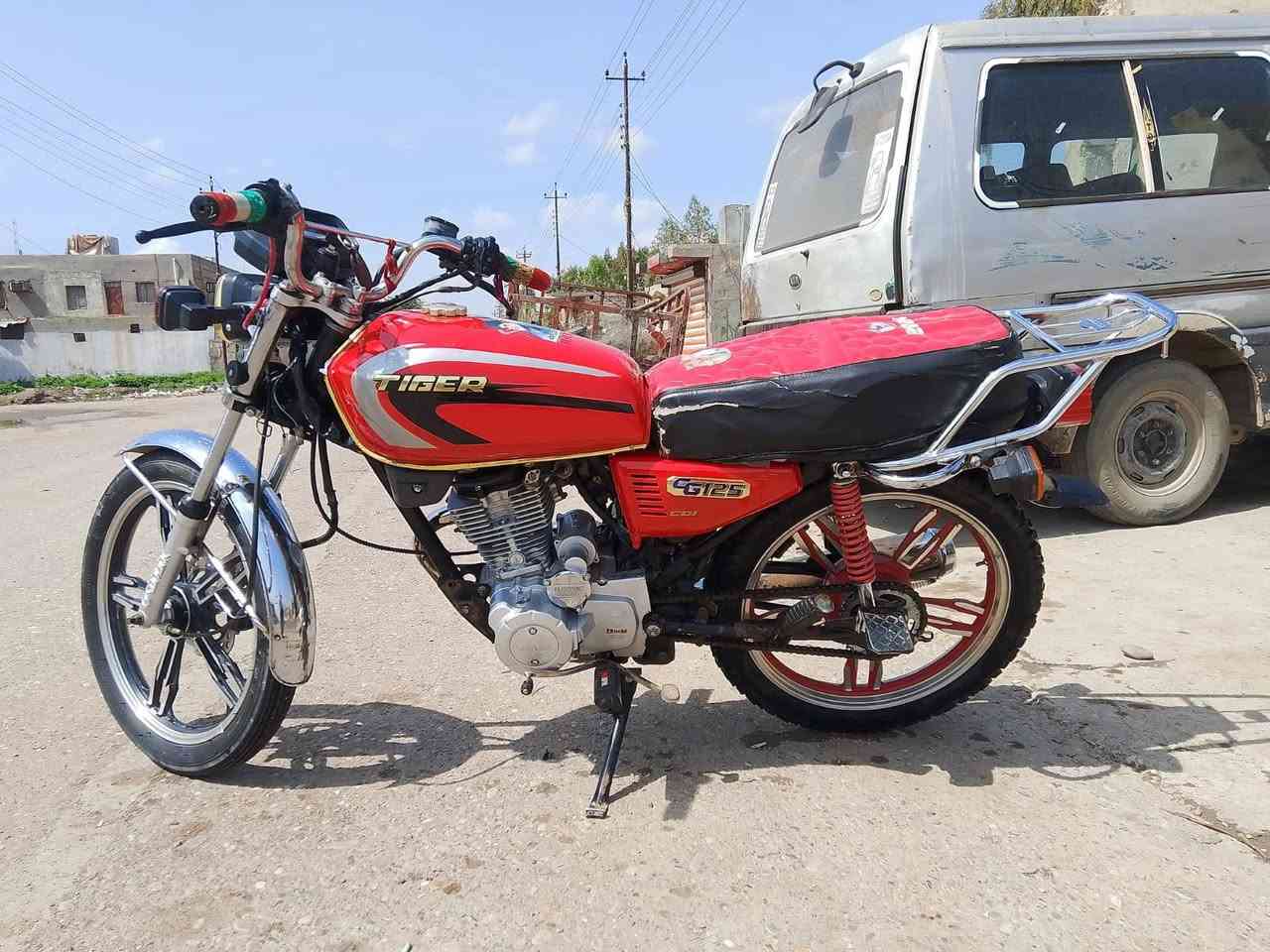 ماطور سيفان للبيع موديل 2020 شغال كامل السعر 400 وبي مجال رقم صاحب الدرجه *********** مكلف بل نشر
