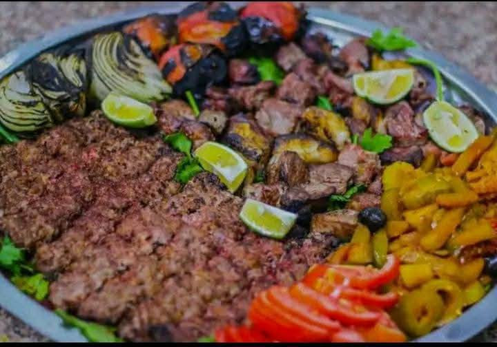 اني  شيف مشاوي عامه متفرغ للعمل *********** بي واتساب تلي  ماسنجر هم متاح اشتغل محافظات
