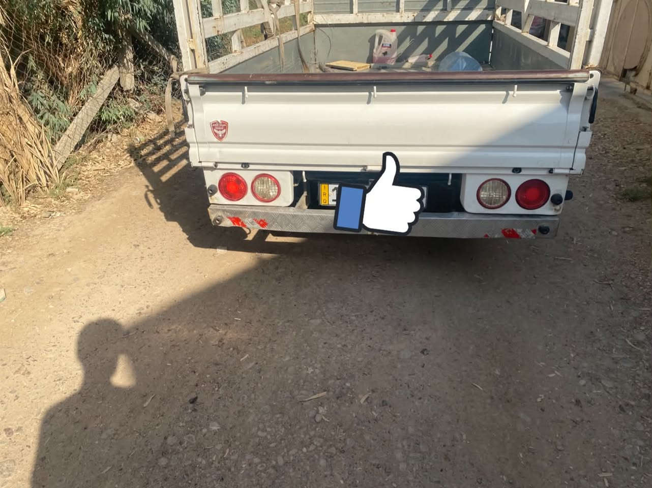 سلام عليكم 
كيا ٢٠١٣
مابيها اي نقص 
بيها بارد موضح بصوره مأشر عليهن
تبريد تدفئه 
بيها نقوصات كلش قليله دكمه مال جامه كلوبات مال اشاير هيج اما الباقي خير من الله محرك كير تبريد فول. 
رقم بغداد 
مكان سياره بغداد حي الاعلام 
راسل صفحه او واتس على رقم 
***********
