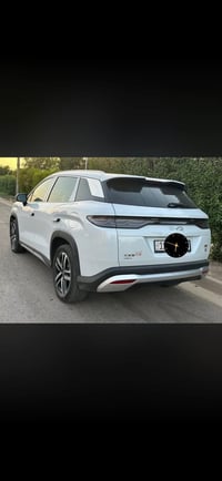 للبيع بي واي دي سونك ال BYD Song L  فلاكشب كرسين كهرباء وتدفئية وتبريد...