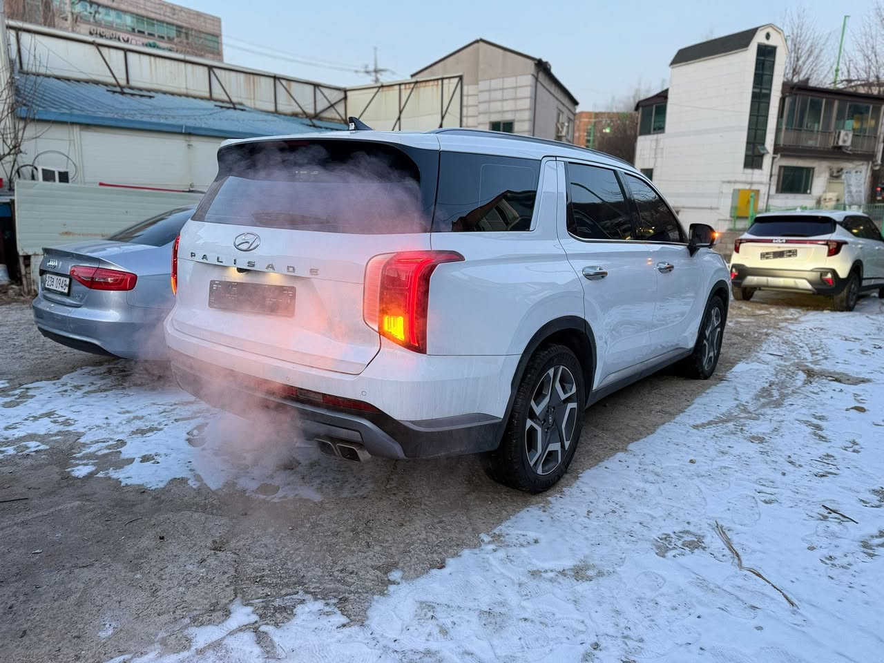 تدخل على كتاب ذوي الشهداء✅

 مدة الاستلام 5 ايام بعد الاتفاق ✅

🚙 هيونداي بليسايد 2024 🚙
 
✅ فئة limted _لمتد   بمواصفات عاليه وموضحه بالصور
    ✅عداد 16 كم
✅ وارد كوري 
✅ 7 راكب
✅ الوقود: بانزين
✅ محرك 6 سلندر – 3800 CC

للحجز مراجعة الشركه :

📍 العنوان : بابل – الشوملي 

📞 للاستفسار عن باقي التفاصيل 👇

*********** 

اوقات الاتصال من التاسعة صباحاً الى التاسعة مساءً لطفاً
