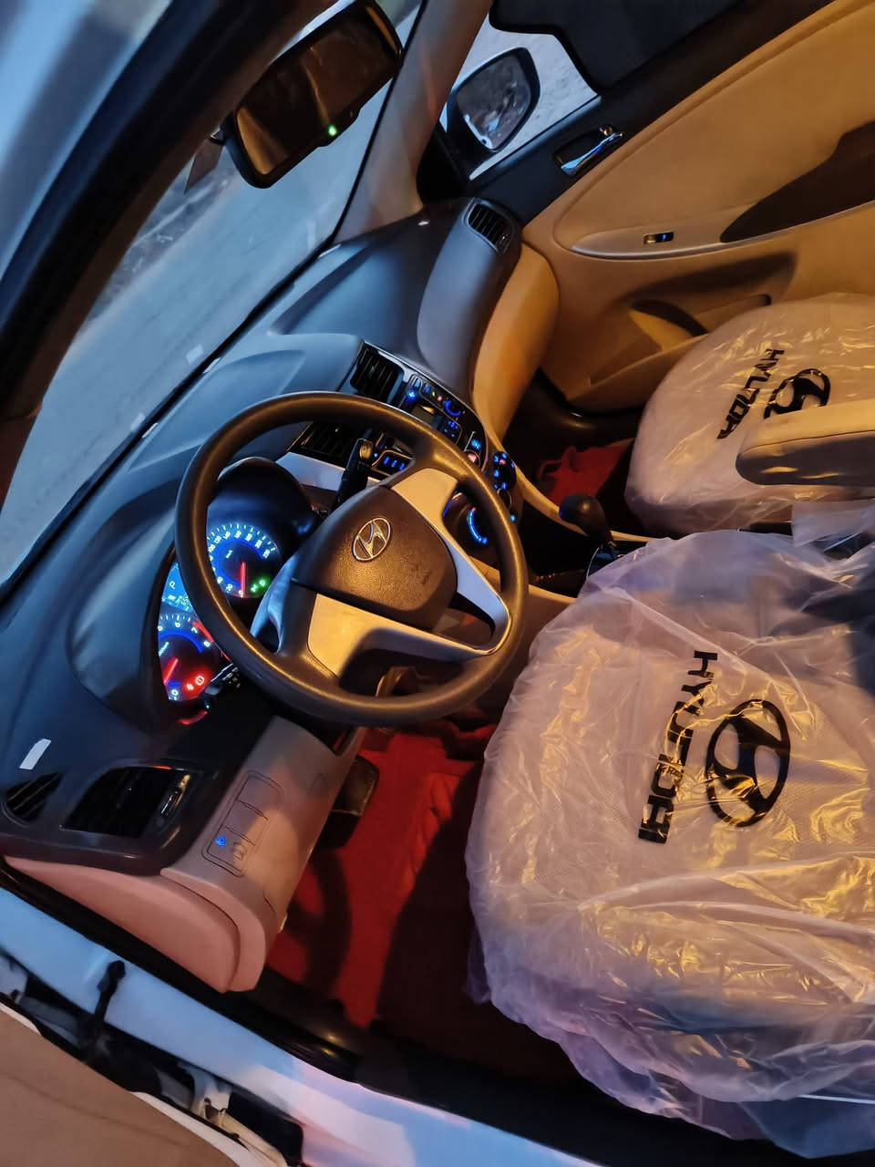 اكسنت موديل 16
السياره جاهزه مكينه كير حداديه خير من الله 
رقم قادسيه بسمي 
مكان السياره نجف مشخاب الاستفسار ***********
السعر 78وبيه مجال قليل
