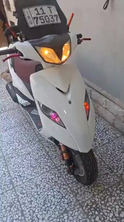 سلام عليكم دراجه ثعلب البيع كفاله عامه مزوده دراجه حلوه السعر 20 بيه مجال مكاني بغداد رقم وسنويه ***********
