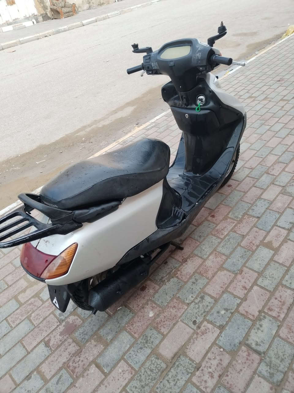 سبيسي ياباني كله شغاله سلف هندر كهربايات السعر 350 وبيهه مجال موبايل *********** العنوان كوت انوار
