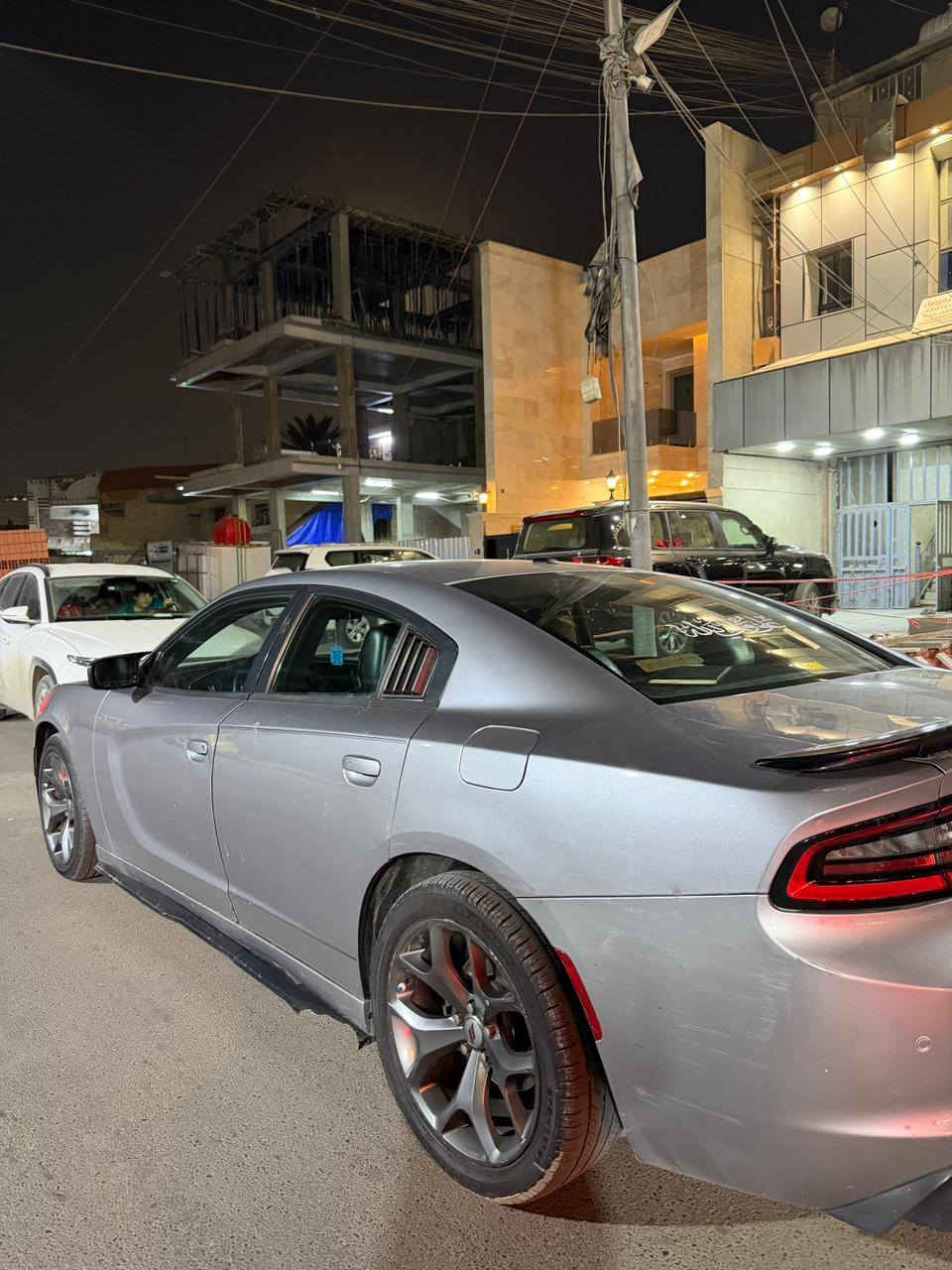 جارجر 2018 خليجي sxt 
ماشيه 110 km
بيها صبغ بنيد وشوي بلجاملغ 
مواصفات الخليجي لمعروفه 
محرك 3600
داخل جلد 

سعرها كلش حلو 168$ ✅️✅️

📍 العنوان: بغداد - الكريعات - مقابل كلية القانون 
              معرض حسين العبيدي 

📞 للاستفسار:

 ***********☎️علي
 *********** ☎️حمزه
 ***********☎️ حمزه

#بغداد 
#الكريعات_شارع_شارع_المعارض
#معرض_حسين_العبيدي
