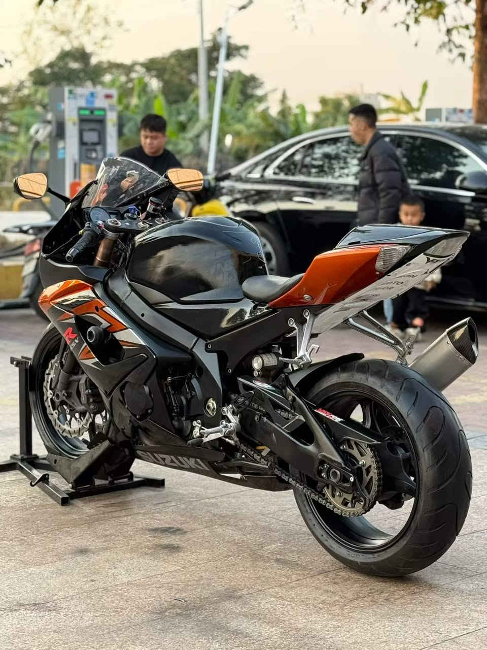 GSXR 1000
2007
35ورقه

ضمان  محرك گير بدون حادث
هزا دراجه بل خارج 
بعد ٤٥-٩٠ من دفع وصل سليمانيه
***********
***********
***********
اعزا كرام كل دراجات بل خارج بعد ٤٥-٩٠ وصل 
أعتذر إن تسببت هذه المنشورات في مشاكل لبعض الأشخاص.
أي شخص لديه شركة نقل في الصين أو اليابان، سأرسل الدراجة النارية إليه. جميع الدراجات النارية أرخص.
٥٠٠$
وبالمناسبة، هذه الأسعار صحيحة.
لقد صُدم بعض الناس بشدة، يا أعزائي.
أؤكد لكم أنني سأجعله أرخص آنشالله 
شكران للمدير كروب
https://www.facebook.com/share/g/1EGGciZoob/
‏https://www.tiktok.com/@madeinjapan919?_r=1&_t=ZS-92jOpMF0D3q
‏https://www.tiktok.com/@samuraiskill1?_r=1&_t=ZS-92jOrywJb6u یمکن تابعنی علی تیک توک
