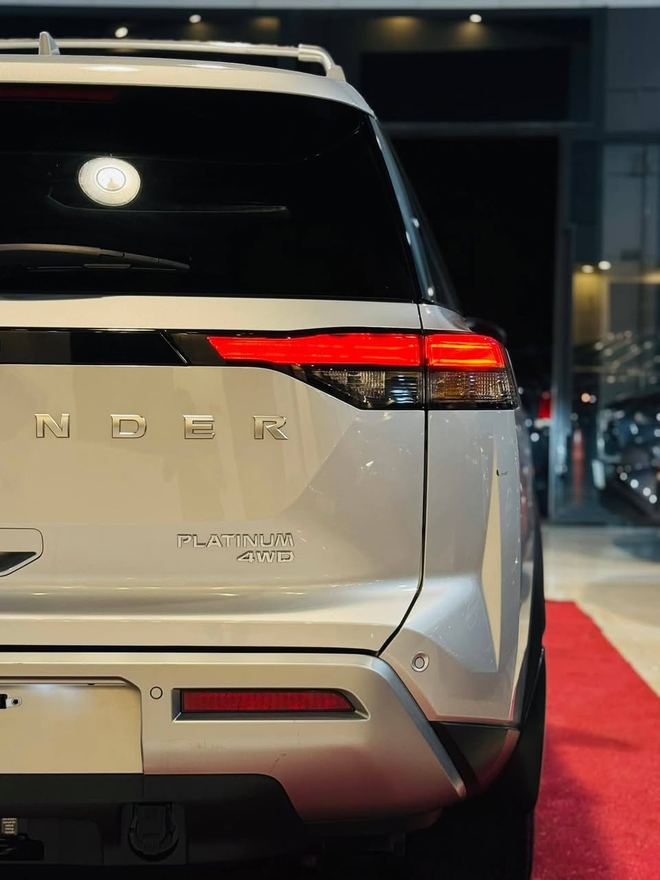 ﷽

NISSAN PATHFINDER PLATINUM 4WD  
 
من اعلى المواصفات بلاتينيوم 

اللون:  سلفر 

الموديل : 2024

نوع المحرك : 6 سلندر (3.5L)

السعر:300$ بيها مجال 

عداد المسافه:10تالاف مايل

رقم اربيل بسمي

المواصفات: PLATINUM

فتحة بانوراما
داتا شو
كيج الكتروني
خمس كاميرات (360)
بصمه تشغيل
بصمة اربع ابواب
تشغيل عن بعد 
كشنات امامي تبريد
كشنات تدفئة 
ستيرن تدفئة 
كشنات كهرباء
رادار امامي
رادارات جانبيه
رادار خلفي
حساس خلفي
شاشه كبيرة
مانع انزلاق
كروز سرعه
هاند بريك بصمه
اوتو هولد
نظام ايكو نورمال سبورت
صندوق كهرباء
7 راكب
وبقية مواصفات PLATINUM المعروفة رقم صاحب سيارة ***********

