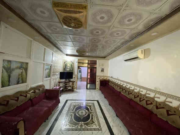 السلام عليكم دار للبيع مساحة 300 متر طابو

زراعي تحويل بـ اسم المشتري 

*غرف عدد 4x5 2

*استقبال 6ونص ب 4

* هول + كلدور 

* صحيات خارجيه وداخليه

*ماء خدمات كهرباء كله كامل

*(السعر 65 وبي مجال )

*عنوانه

*طريق حله ديوانيه جاي من شركة الرنا قرب اسواق

لبغدادي

*الاستفسار الاتصال على هاذا رقم واتساب

***********
