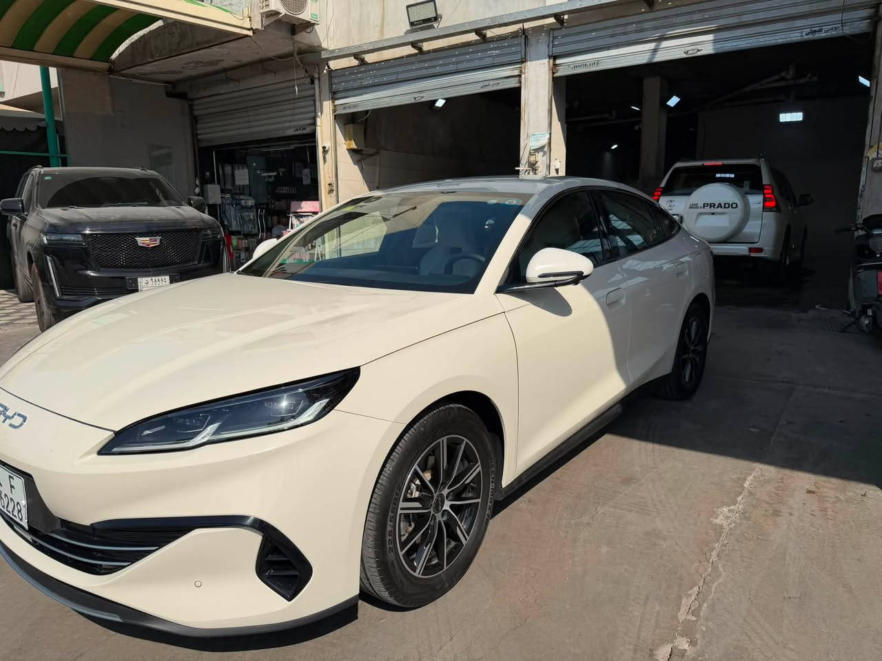 للبيع BYD سيل 6
موديل 2025 
ماشية 26 الف 
كفالة عامة السيارة مكفولة من كلشي
مكانها زيونة 
تلفون ***********
