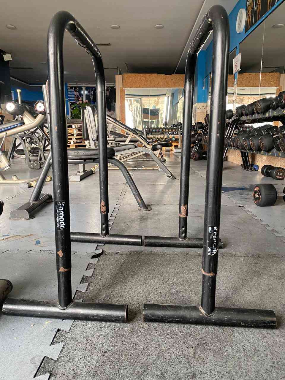 للبيع ادواط قاعة ***********--***********مكان السليمانية
