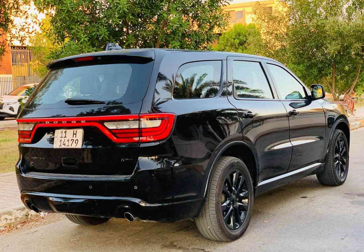 السلام عليكم
للبيع دورنكو 2020 GT
رقم بغداد بسمي 
سياره فول مواصفات 
فتحه سقف 
كشنات جلد + كهرباء 
ردارات جانبيه و خلفيه 
شاشه كبيره + كامره 
مانع تصادم اوتو بريك
شفتات كير بالسيترن 
فور ويل
وبعد هواي مواصفات 
محرك ٣٦٠٠ 
ماشيه ٧٠ الف
السياره حادثها تبديل بنيد و جاملغ نفس الون و جاملغ ثاني مصبوغ 
السعر ١٨٧ وبيه مجال 
للاستفسار ***********
