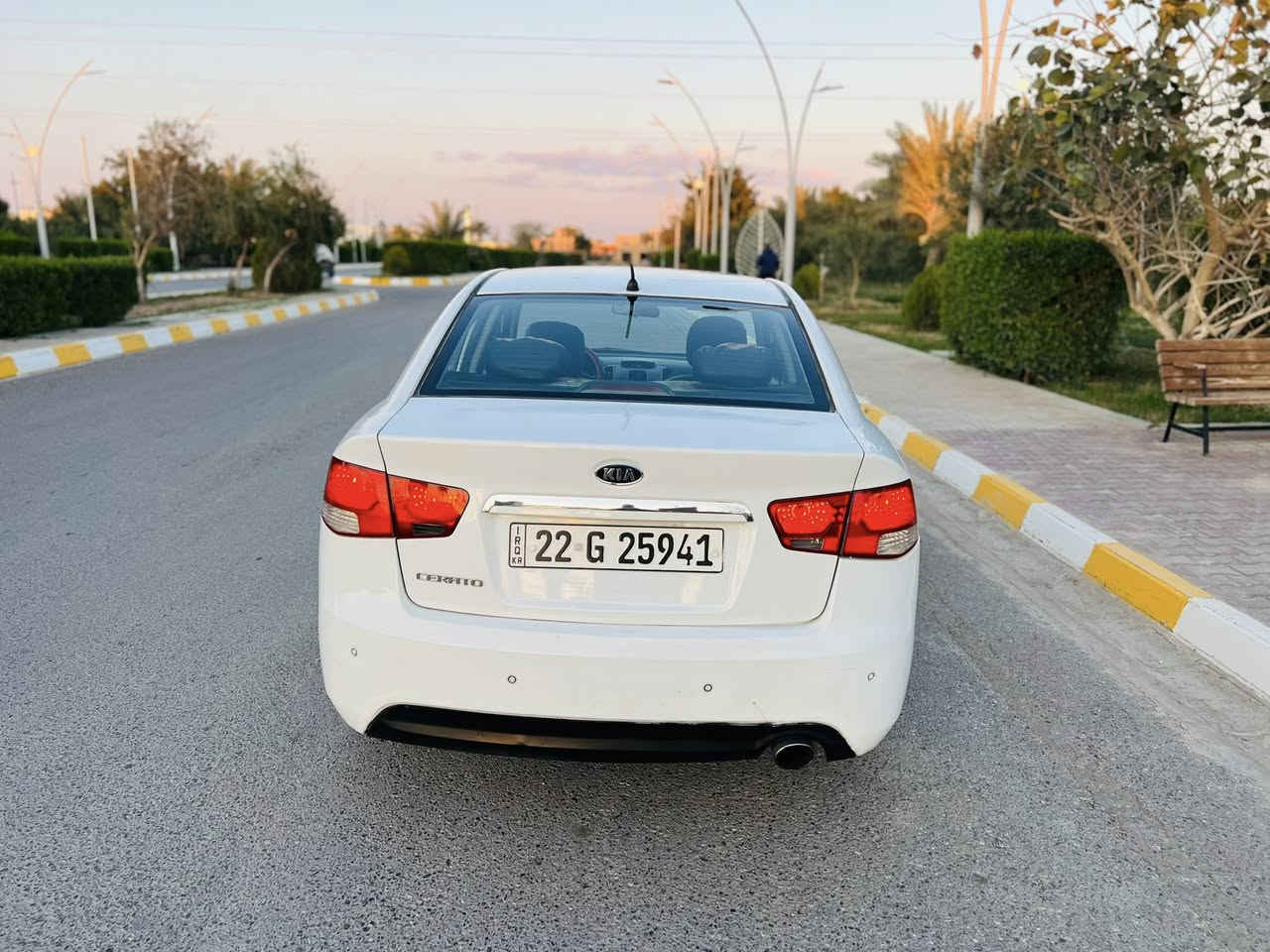 كيا سيراتو موديل 2012 خليجي
رقم أربيل دولي جديد شرط التحويل والغرامات 
السيارة محرك وكير شرط 
محرك 1600 دوش شرط لا تنقيص ولا تبخير 
كير 6 نمر شرط 
تبريد ثلج 
صدر امامي وخلفي جديد 
تخم تايرات جدد 
امري شفط 
تحكم امري كهربائي 
اشاير بالمري 
تحكم مقود
شفتات استيرن 
اربع دسك 
السيارة بيها صبغ قطعتين وشبر بقبق الصندوق فقط 
السيارة جديدة داخل وخارج وترايها زيرو 
السيارة بسعر مناسب جدا 93 وبيها مجال للشراي 
العنوان صلاح الدين تكريت 
للتواصل ***********
