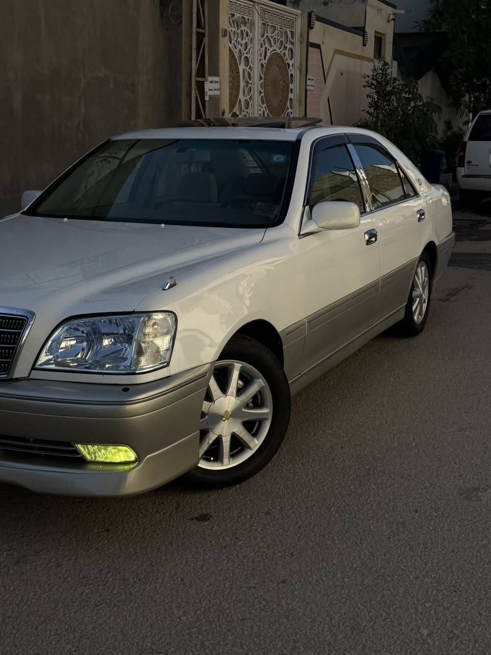 السلام عليكم جميعاً

سياره كراون ملكه للبيع  كفاله عامه كص وظربه جديده كلش 

اربع كشنات كهرباء 🌚

فتحه سلايد طكتين✅

لوحات حديد وملسق وسنويه ✅

ستيرن كهرباء ✅

اللون محجل خظراويه  ✅

ويل نجمه بلادي اصلي لا صبغ  ولا جلي ✅

تخم تاير جديد✅

مكينه D4الكبير✅

3 دكم  ✅

شاصي75✅

دشبول عارف العيساوي✅

تحويره نجف فوك وجوه✅

للعلم السياره قرار 48جديد✅

سياره جديده وحلوه وبل عافيه عل ياخذه

رقم كرورك حديد مدفوع كمرك وقرصهه واصل باقيه فقط ع الرقم 

.

السعر125  مجال قليل 

الاستفسار اكثر  اتصل فقط 

***********
