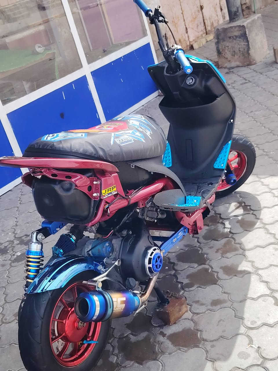 السلام عليكم من رخصه الادمن ماكس عدله مزوده مثل ماموضح بالصوره بوشه 55 كلشي جديد كلجات جدد تزويد كله جديد السعر (مليون و 150 الف) وبي مجال مكاني الزبير حي العسكري متوفر واتساب ***********
