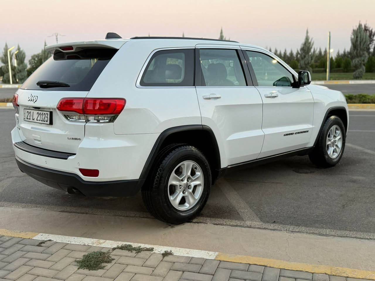 ‏جيب لاريدو موديل 2017 صبغ كلين ‏بدون صبغ كير محرك مكفول اسيار جديد ماشي 84الف مكان سليمانية سعر 220$ بيها مجال بسيط ☎️📞***********￼￼ السليمانية, العراق
