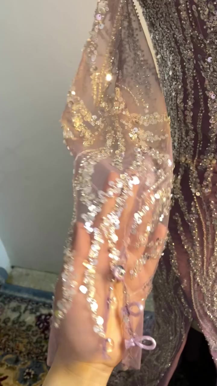 فستاني للبيع اخذته من احمد البديري ب 400$ ابيعه 250 الف وبي مجال بسيط لبسته ساعه وحده فقط قياس 40 بس بي قيطان يتصغر ويتكبر ال تحب تدخلي خاص


**إذا كنت صاحب هذا الإعلان وتريد حذفه لأي سبب، رجاءا أرسل رسالة إلى الدعم الفني**