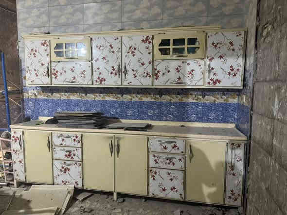 كاونتر مرمر بدون سنك 3متر و10سم للبيع السعر 400الف ***********
