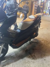 الدراجه للبيع pcxالجيل لاول مكان البغداد وتصال على هذا الرقم 077422365...