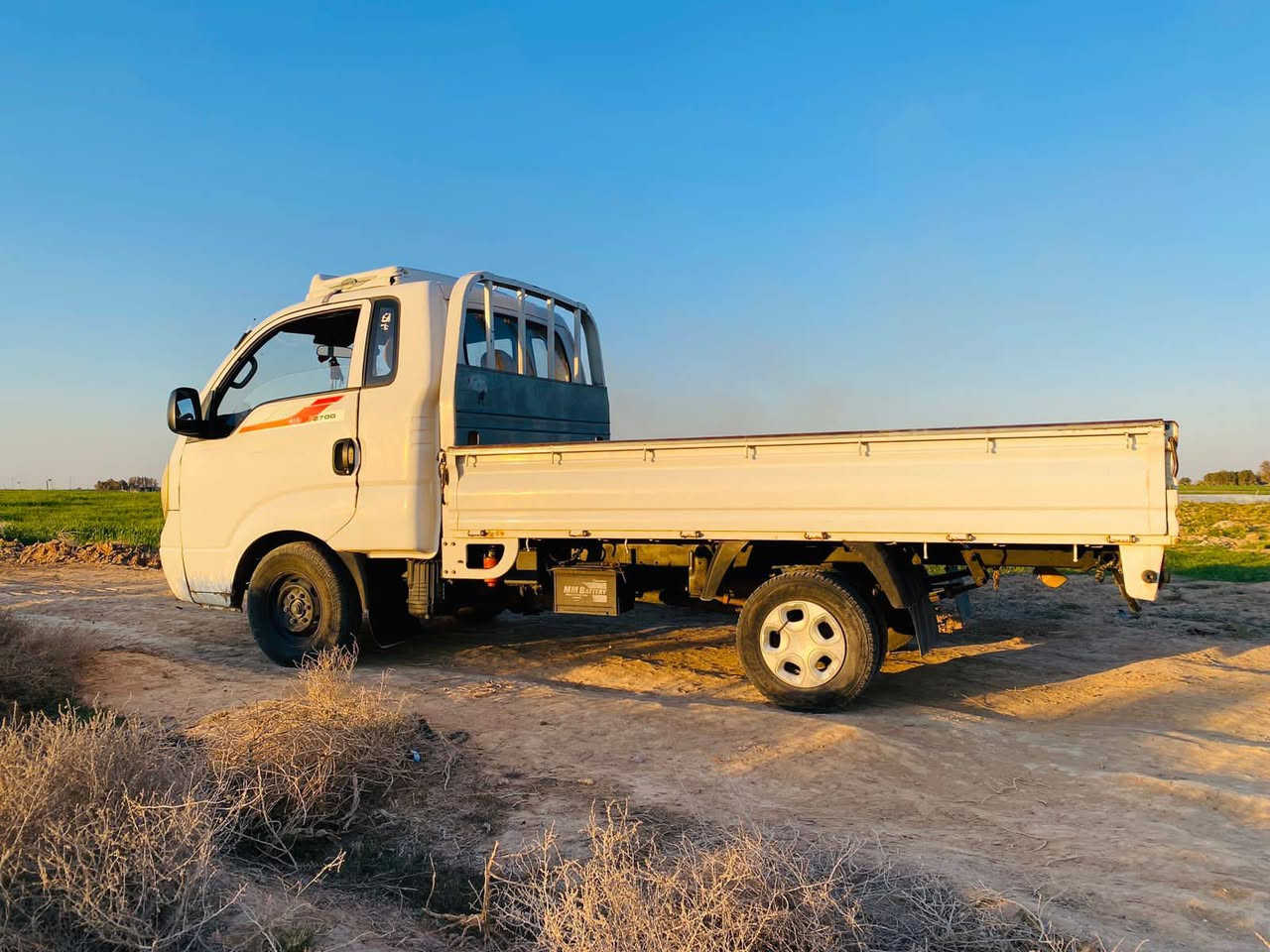 بيع مستعجل
كيا حمل 2700 موديل 2011 كير محرك اكسل شاصي مكفول سنوية لل30 بسمي  
السعر 95 وبيها مجال
***********
