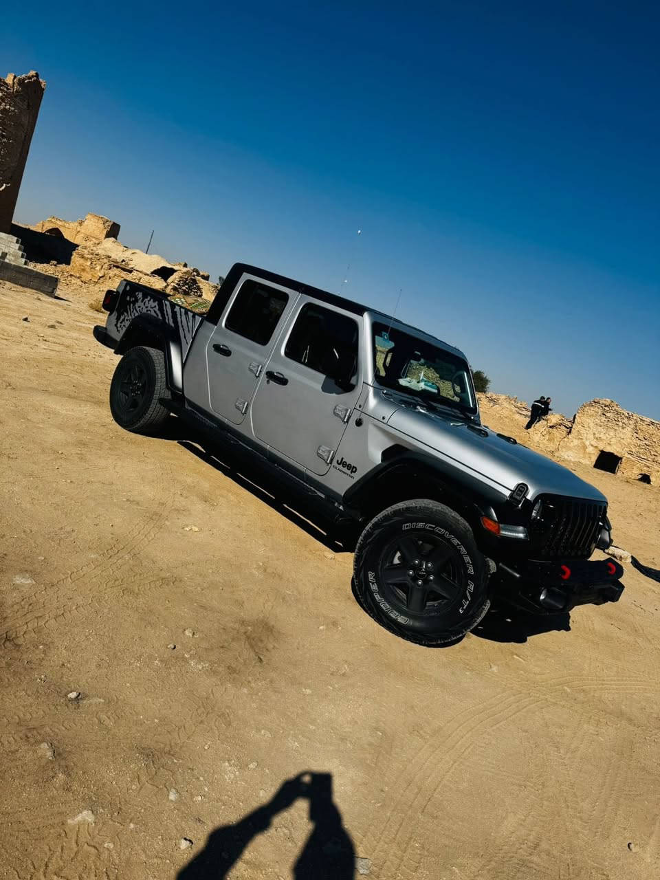 JEEP GLADIATOR
الموديل:2022
حجم المحرك:V6 3600
وارد امريكي حادثها فقط الدعامية الامامية بدون ايرباك وبدون دواخل 
رقم بغداد وتحويل مباشر 
السيارة جديدة بمعنى الكلمة 
السعر: 290 وبيها مجال
للاستفسار الاتصال على الرقم 
***********

