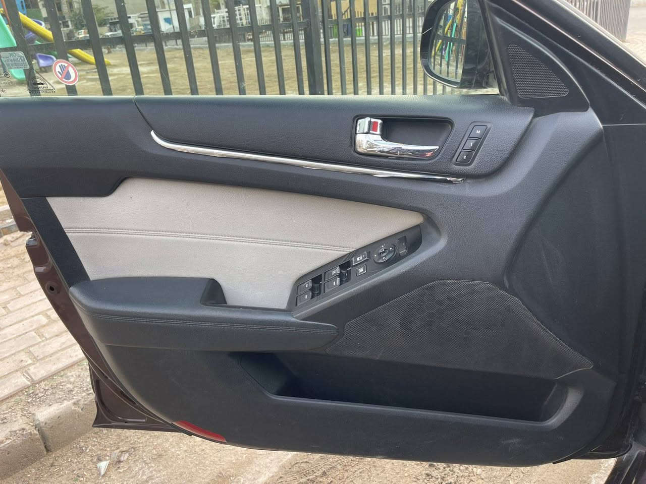 السلام عليكم كيا كادنزا 2011 وارد خليجي بيها مكانات صبغ اثر جراد فول مواصفات مكينه 6 سلندر كير ومكينه لاصرف ولا بخار صدر تايرات تبريد كله جديد مواصفات  بانوراما بصمه تشغيل وابواب مري شفط كشن ذاكره وكهرباء وتدفئة وتبريد برده خلفيه حساسات تحكم جهتين كامره دواره تبريد بيانو لدات خلفي امامي دبل صالنصه سياره جاهزه من كلشي مكانها بغداد السعر 88 وبيها مجال ***********
