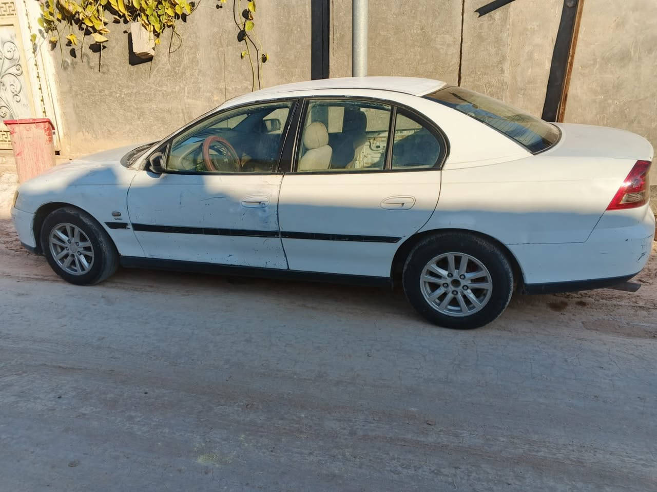 السلام عليكم
لومينا مزاد 2004
السيارة كولش حلوة بدون ضربة
معاملتها كاملة تترقم بابل 
وكالة باسمك باركود 
تخم تاير 
كهربائيات شغالة فقط بانزين وكيلو متر واكف
منظومة تبريد كاملة فقط ربط كهربائيات
محرك 3000 وكير جدد
5 ويل كب
السيارة يحتاجلها حدادية فقط كشي ضروري 
بريك aps شغال
سايك بريك شغال
ادامة كاملة بلاكات جدد نوزلات جدد على ايدي اترايك 180 بس الحدادية تعبانه 
مكاني بابل
السعر 28 وبيها مجال بيع فقط بدون مراوس 
***********
***********
