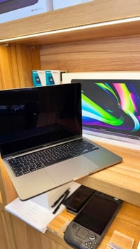 ماك بوك برو • لابتوب ماك • ماك بوك M2 • لابتوب ابل • ماك بوك 2022 • شر...