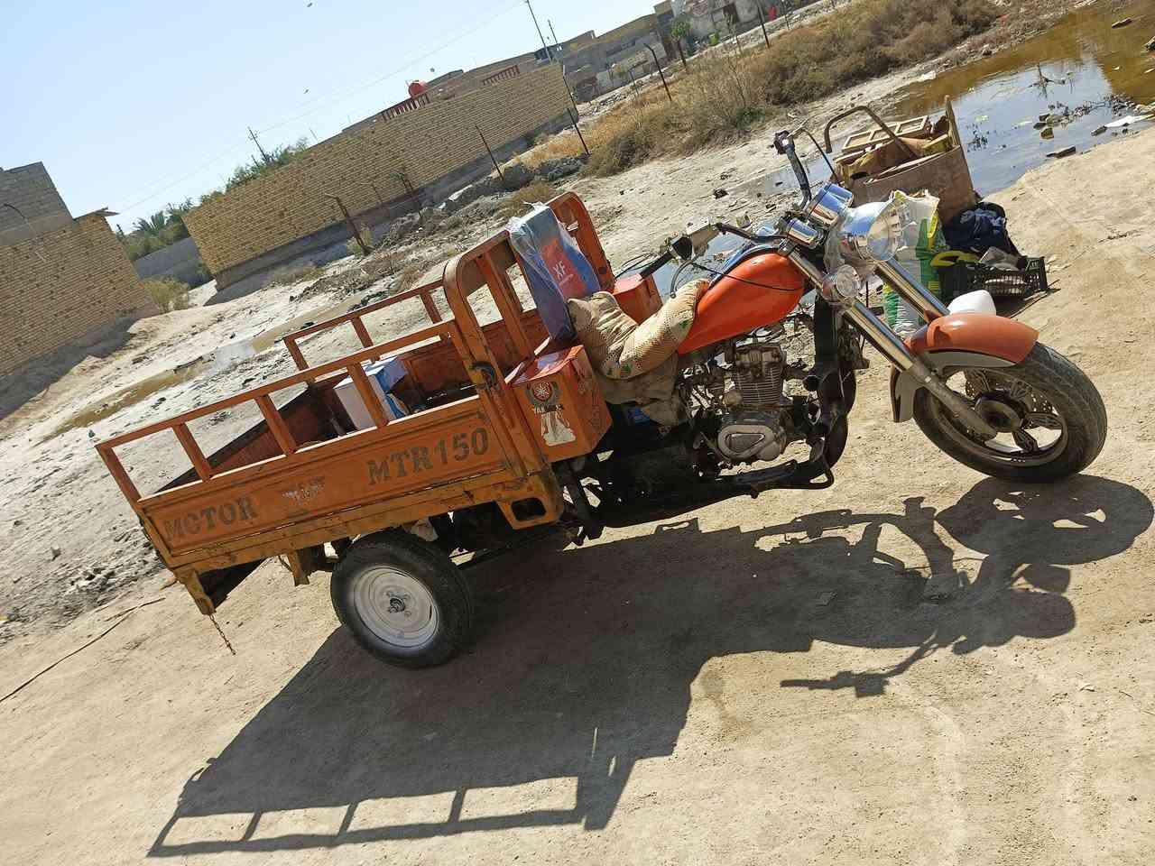 السلام عليكم ستوته للبيع اوراق مديل 15 شاصي نضيف محرك هم نضيف بدي شوفت عينك اكسن برغي سدر جديد الستوته جاهزه بس عوزه صبغ
مكاني قضاء المدينه 
سعره ب 1000 وبيه مجال 
***********
