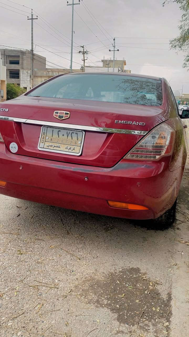 سلام عليكم . سياره ام گراد موديل 2013 
بدون صبغ سنويه لغايه 2029 مشروع وطني 
بطاقه بانزين كير مكينه بل شرط ما مفتوح 
تبريد تدفيه شرط  بي مكانين بارد سياره وضع شركه عنوان حي الخضراء خلف محطه خضراء  سعر 63 و بي مجال اشويه للطيبين رقم هاتف *********** كركوك, العراق
