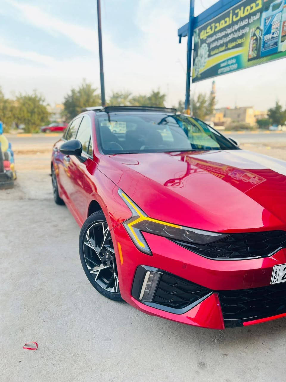 سلام عليكم كي فايف موديل ٢٠٢٥ رقم اربيل بسمي ماشية ١٩ الف محرك ٢٥٠٠ تنفس طبيعي بدون ايرباك حادث قبق صندوك فقط صور الحادث داخل المنشور مواصفات فول للاخير شنو بالك بيهة ومعروفة مواصفات بدون شخط بدون رصعات 
السعر ٢٣٥ بيهة مجال ***********
