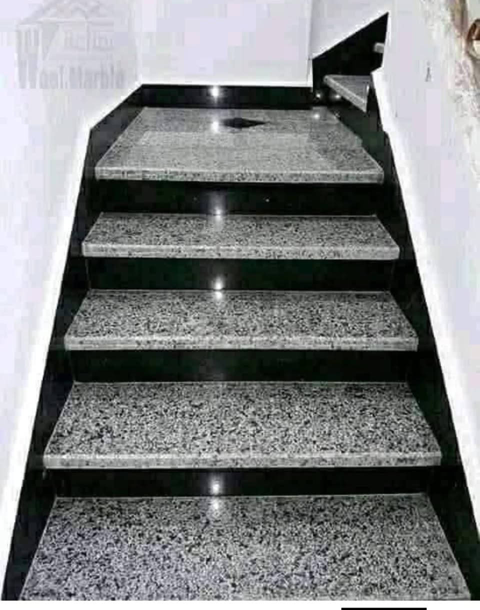 خلفه سراميك درجه اول المتر ٥الاف متفرغ حالين وهذا رقمي وشغلي متفرغ خالين***********
