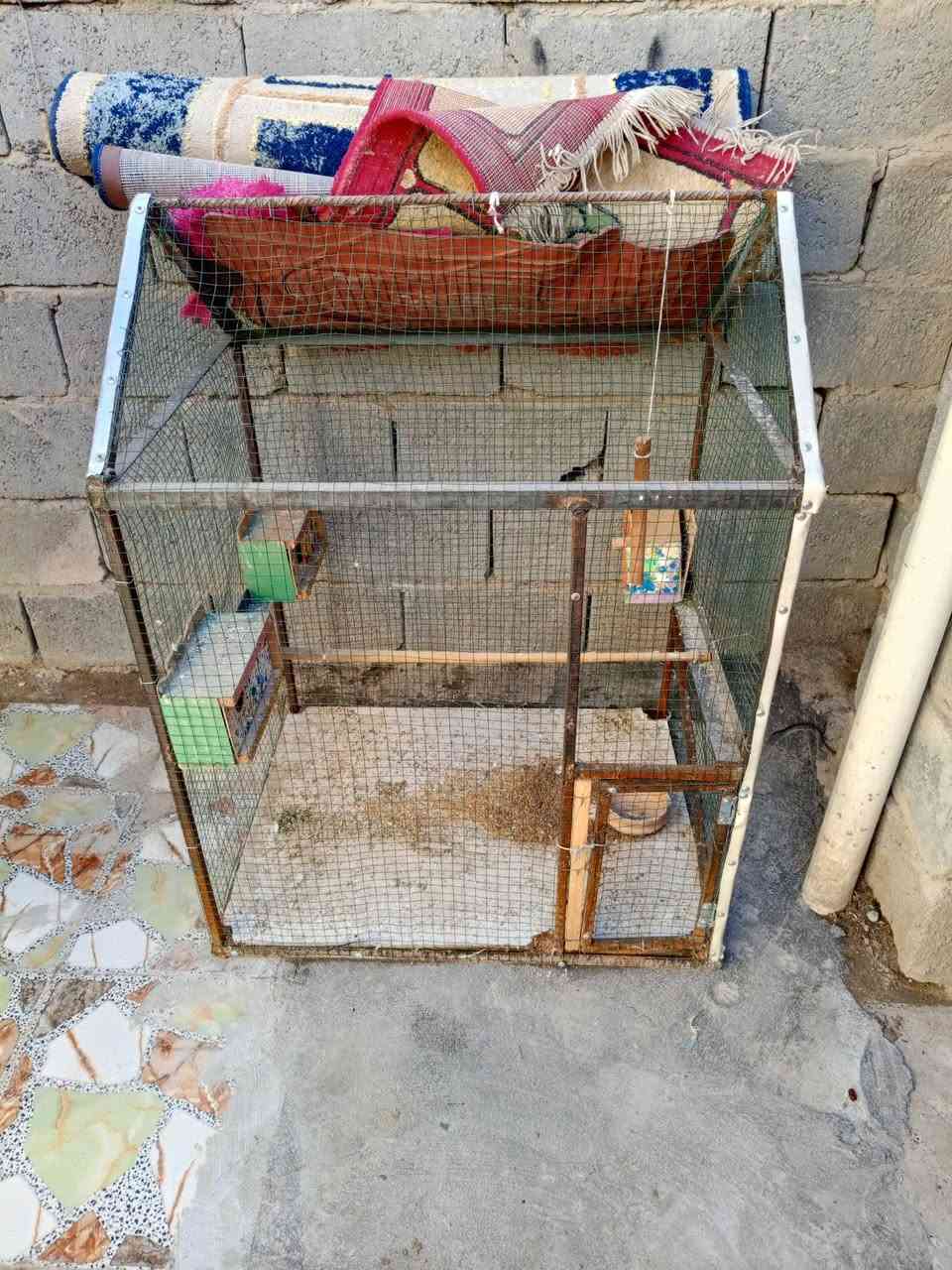 السلام عليكم قفص بلابل حديد للبيع السعر ٣٠ /***********
